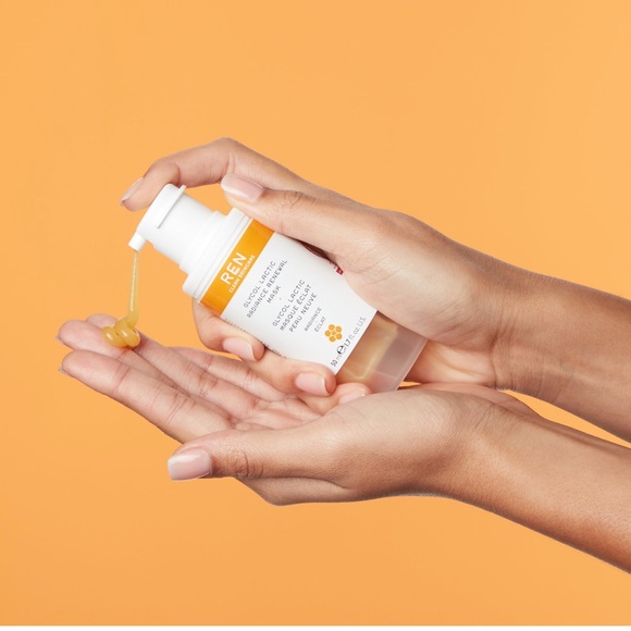 Ren Glycol Lactic Radiance Renewal Mask 50ml - Picture 2 of 8